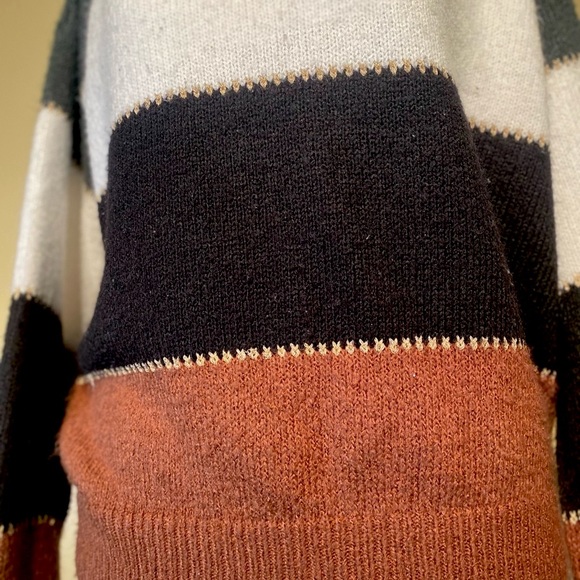 Cleo sweater for fall - Picture 4 of 11